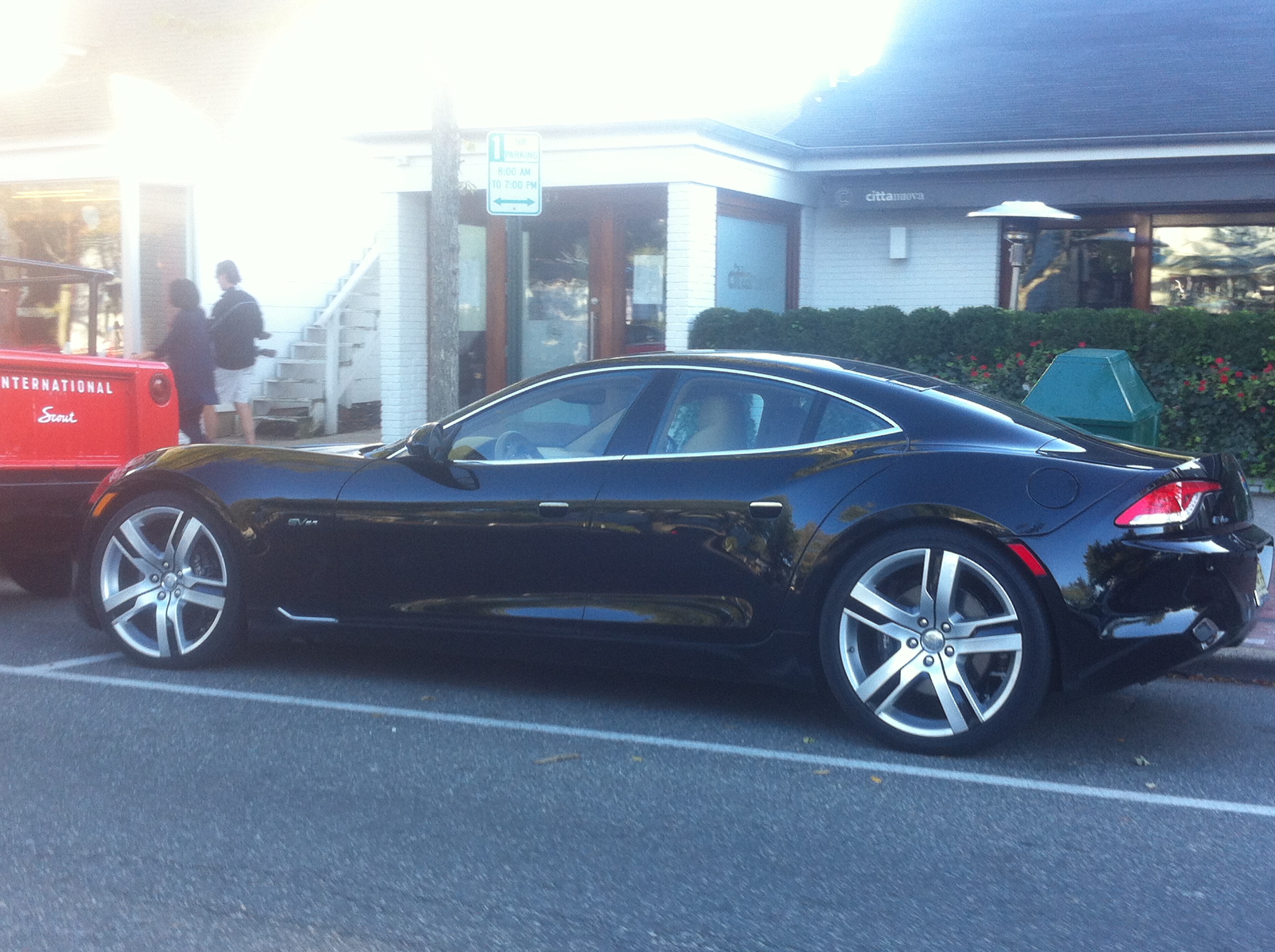 2012 Fisker Karma LOCATION SPOTTED: Cittanuova Restaurant (East Hampton Village)